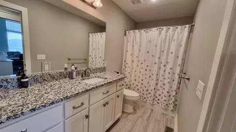Bath - 2142 Buckhorn Rd, Ozark, MO 65721 photo 3 of 3