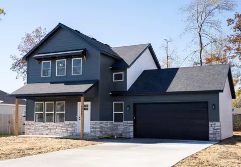 1285 N London Pl, Republic, MO 65738