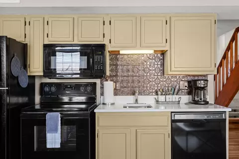 Kitchen - 26 Fall Creek Trl #10, Branson, MO 65616 photo 4 of 4