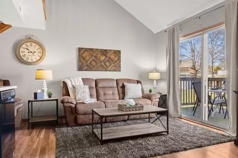 Living - 26 Fall Creek Trl #10, Branson, MO 65616 photo 3 of 8