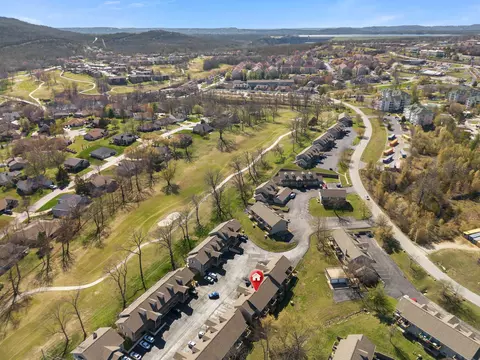View/Area - 26 Fall Creek Trl #10, Branson, MO 65616 photo 3 of 8