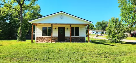 604 Marvin Ave, Ava, MO 65608
