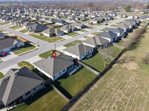 View/Area - 2841 E Bradford St, Republic, MO 65738 photo 2 of 4