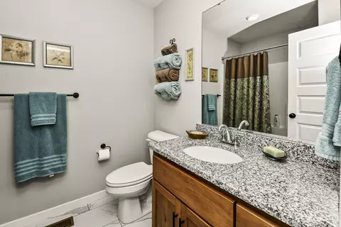 Bath - 2841 E Bradford St, Republic, MO 65738 photo 3 of 3