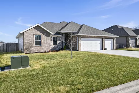 Exterior - 2841 E Bradford St, Republic, MO 65738 photo 11 of 13