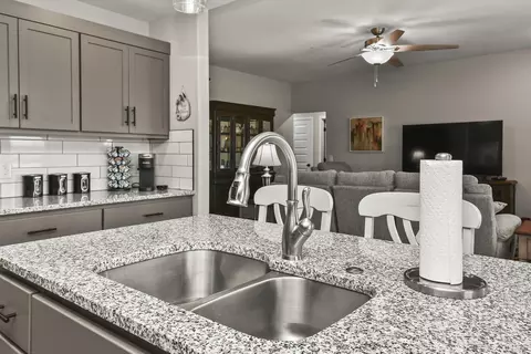 Kitchen - 2841 E Bradford St, Republic, MO 65738 photo 8 of 10