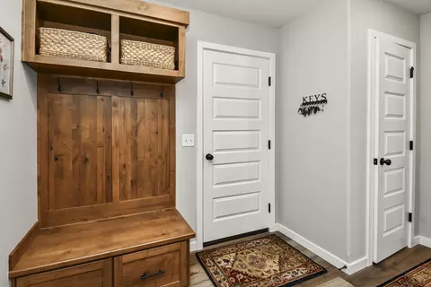 Entry Way - 2841 E Bradford St, Republic, MO 65738 photo 4 of 5