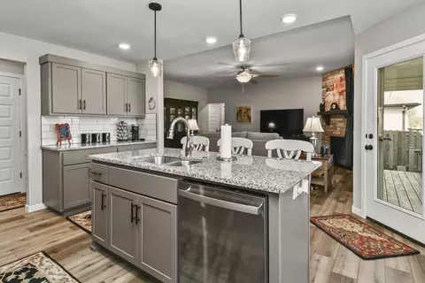 Kitchen - 2841 E Bradford St, Republic, MO 65738 photo 2 of 10