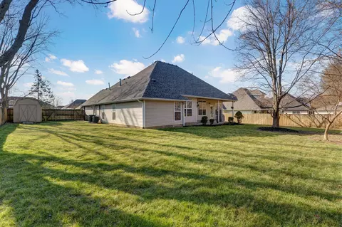 Exterior - 922 N Ridgemont Rd, Republic, MO 65738 photo 9 of 11