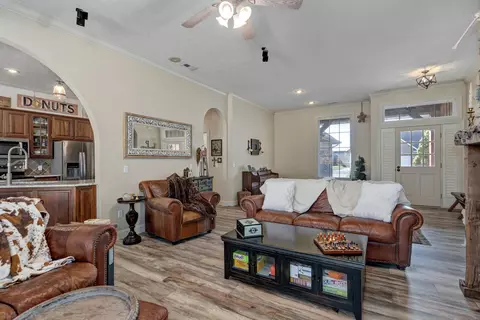 Living - 922 N Ridgemont Rd, Republic, MO 65738 photo 4 of 4