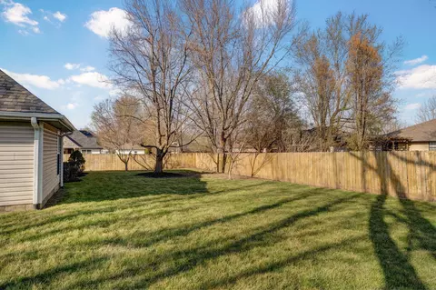 Exterior - 922 N Ridgemont Rd, Republic, MO 65738 photo 10 of 11
