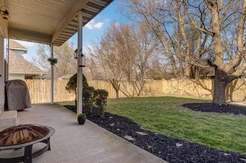 Exterior - 922 N Ridgemont Rd, Republic, MO 65738 photo 6 of 11