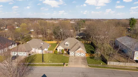 View/Area - 922 N Ridgemont Rd, Republic, MO 65738 photo 1 of 6
