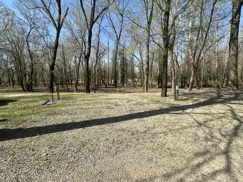 000 Brown Rd, Van Buren, MO 63965