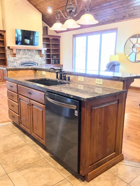 Kitchen - 332 Mint Ln, Ozark, MO 65721 photo 4 of 13