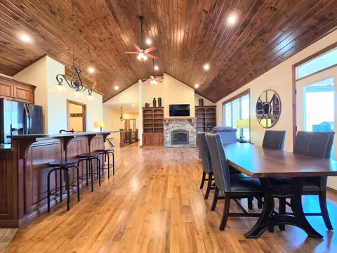 Dining - 332 Mint Ln, Ozark, MO 65721 photo 1 of 3