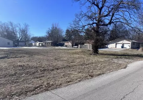 tbd Hazel Ave, Carthage, MO 64836