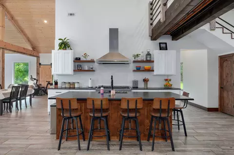Kitchen - 1721 Jackson Spring Rd, Ozark, MO 65721 photo 6 of 6