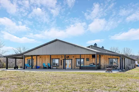 3261 Highway Rb, Bolivar, MO 65613