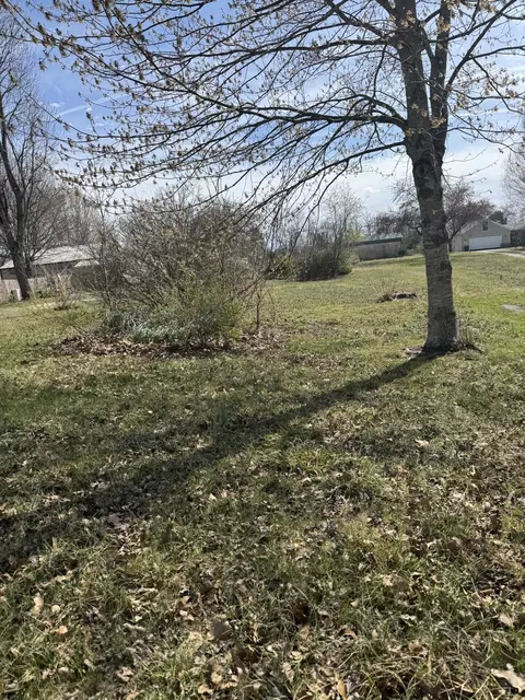 000 Rolling Hills Dr, Seligman, MO 65745 photo 3