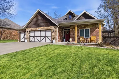 Exterior - 205 E Grace St, Republic, MO 65738 photo 3 of 11