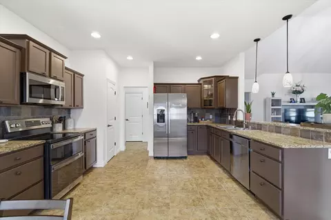 Kitchen - 205 E Grace St, Republic, MO 65738 photo 3 of 3