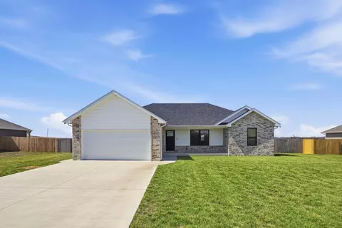 4717 S 124th Rd, Bolivar, MO 65613