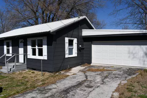 619 W Ramsey St, Buffalo, MO 65622