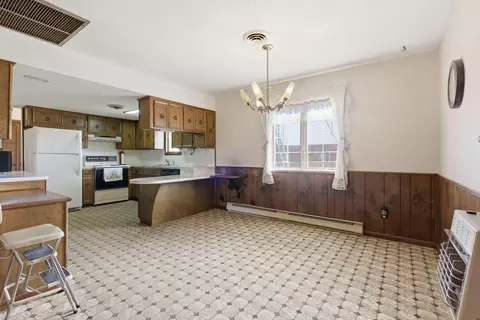 Kitchen - 336 State Highway 32, Buffalo, MO 65622 photo 5 of 6
