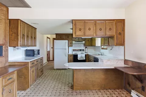 Kitchen - 336 State Highway 32, Buffalo, MO 65622 photo 2 of 6