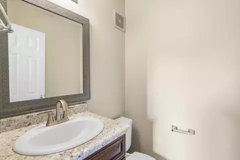 Bath - 1707 E Walnut Lawn St, Springfield, MO 65804 photo 1 of 2