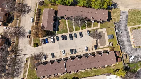 View/Area - 1707 E Walnut Lawn St, Springfield, MO 65804 photo 1 of 4