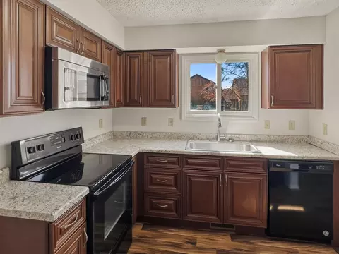 Kitchen - 1707 E Walnut Lawn St, Springfield, MO 65804 photo 2 of 3