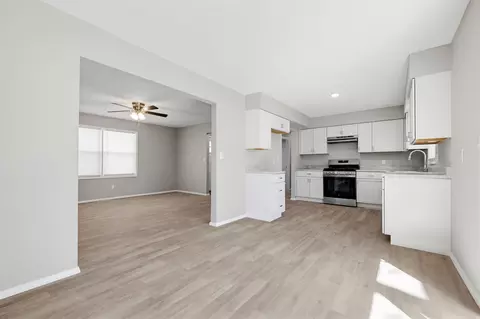 646 S Fort Ave, Springfield, MO 65806 photo 8