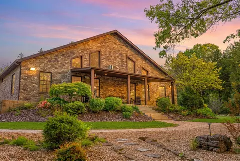 795 Watson Rd, Branson, MO 65616