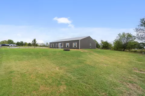 1981 Robinson Rd, Clever, MO 65631