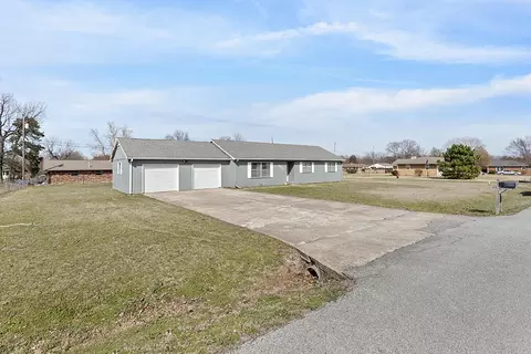 Exterior - 4021 E 15th Pl, Joplin, MO 64801 photo 2 of 5