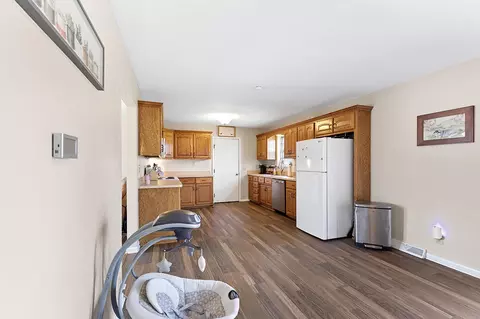 Kitchen - 4021 E 15th Pl, Joplin, MO 64801 photo 3 of 4
