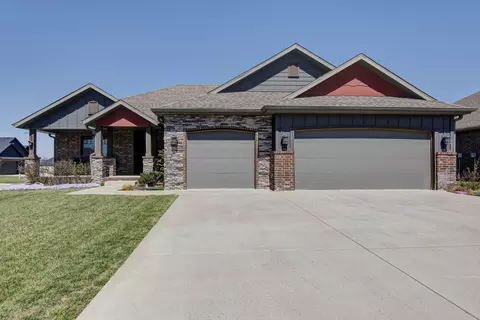 921 E Thorndale Dr, Nixa, MO 65714