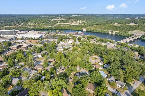 View/Area - 707 S 3rd St, Branson, MO 65616 photo 1 of 3