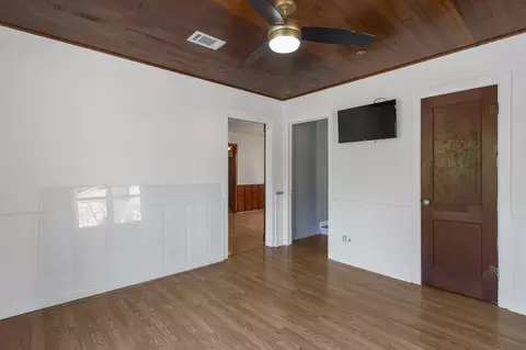 Bedroom - 707 S 3rd St, Branson, MO 65616 photo 4 of 4