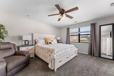 Bedroom - 305 Wimbledon Dr #12, Branson, MO 65616 photo 2 of 7