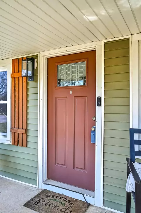Entry Way - 3001 W Mount Vernon St, Springfield, MO 65802 photo 1 of 4