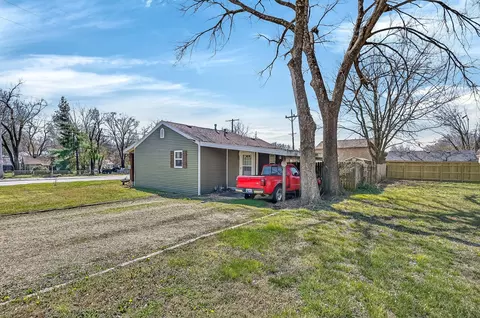 Exterior - 3001 W Mount Vernon St, Springfield, MO 65802 photo 4 of 5