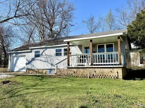 119 N 3rd St, Houston, MO 65483