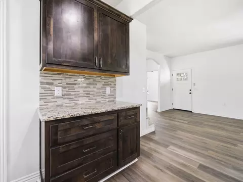 1436 S Pickwick Ave, Springfield, MO 65804 photo 8