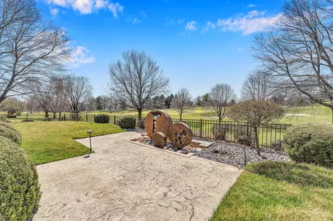 Exterior - 5197 S Stonehaven Dr, Springfield, MO 65809 photo 5 of 8