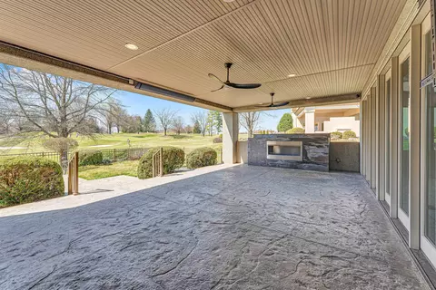 Exterior - 5197 S Stonehaven Dr, Springfield, MO 65809 photo 3 of 8