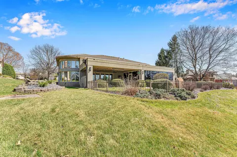 Exterior - 5197 S Stonehaven Dr, Springfield, MO 65809 photo 7 of 8