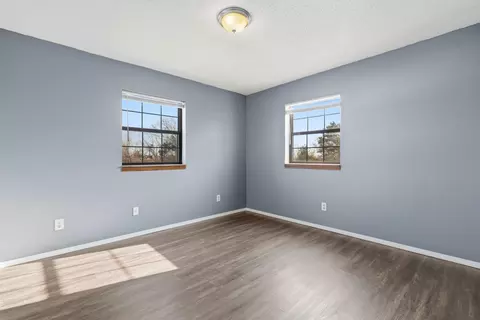 Bedroom - 1101 Bird Rd, Branson, MO 65616 photo 3 of 4